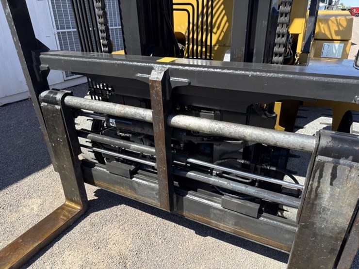 caterpillar-dp115-image-17