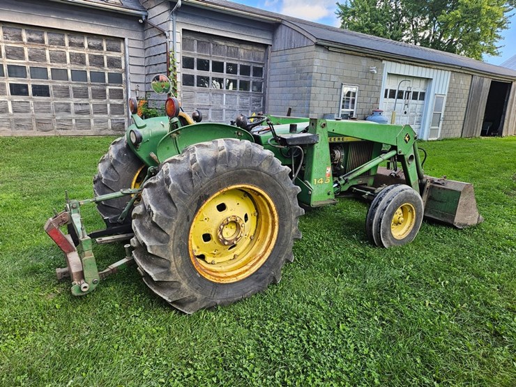 john-deere-2440-image-5