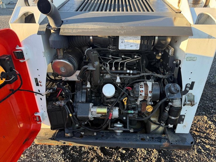 2018-bobcat-s550-image-13
