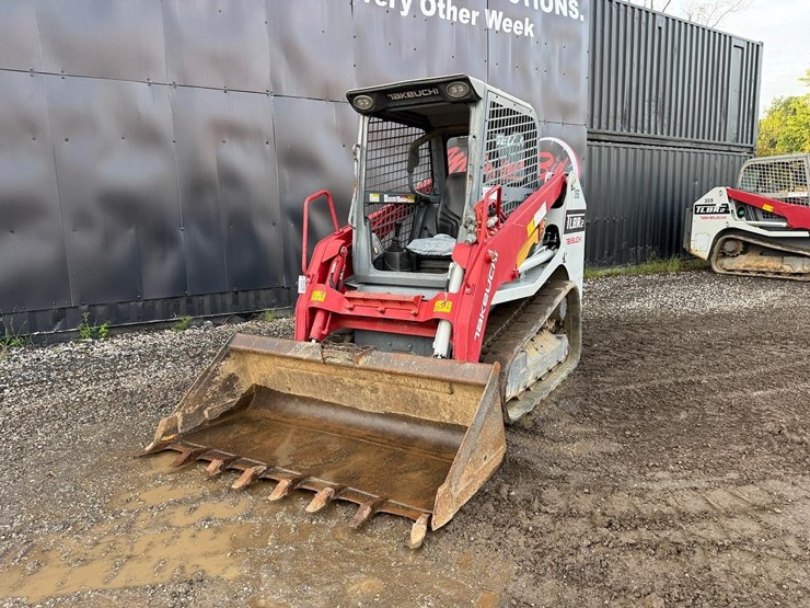 2020-takeuchi-tl8-image-8