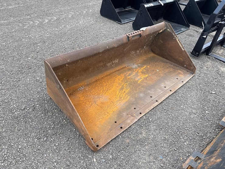 #2034-•-bobcat-66"-skid-steer-smooth-bucket-image-2