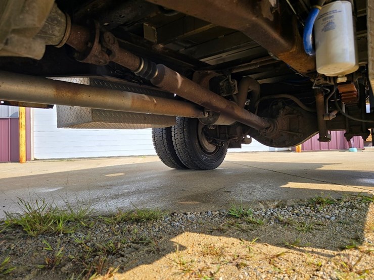2008-ford-f550-image-31