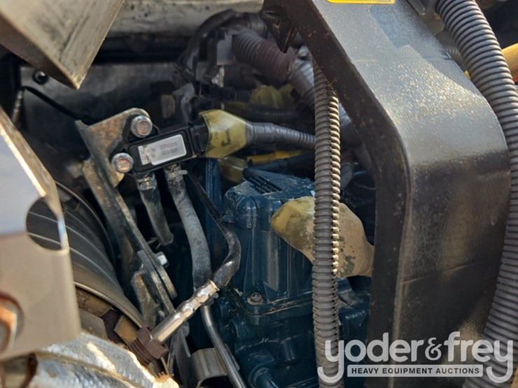 2022-kubota-kx040-4-image-42