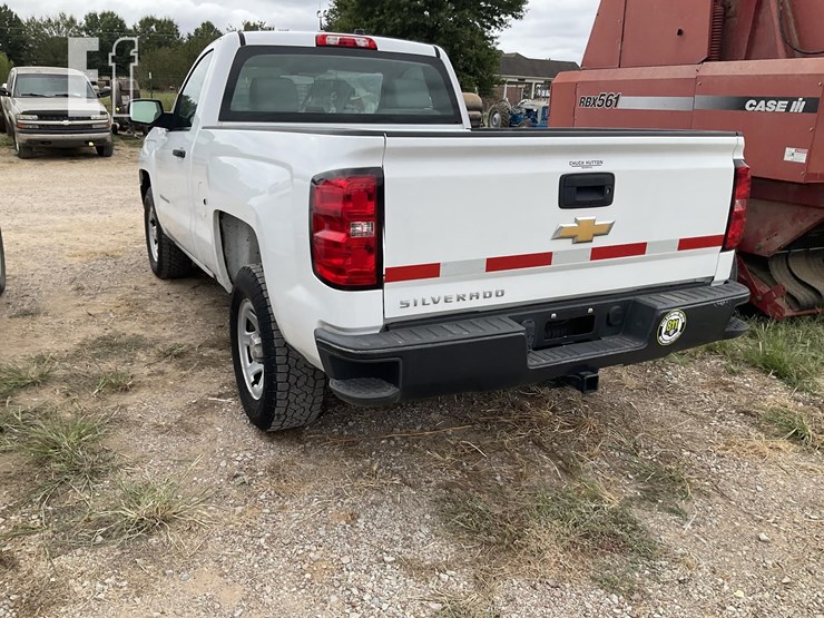 2018-chevrolet-silverado-1500-image-3