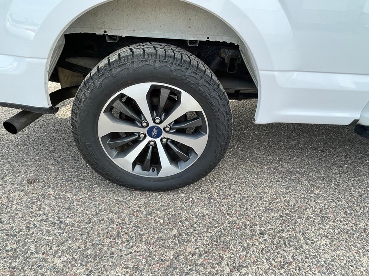 2020-ford-f150-image-80