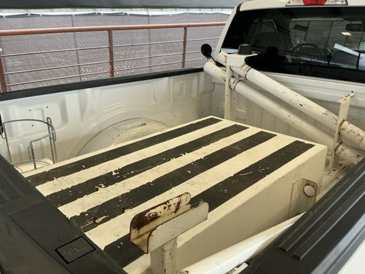 2023-ford-f150-image-9