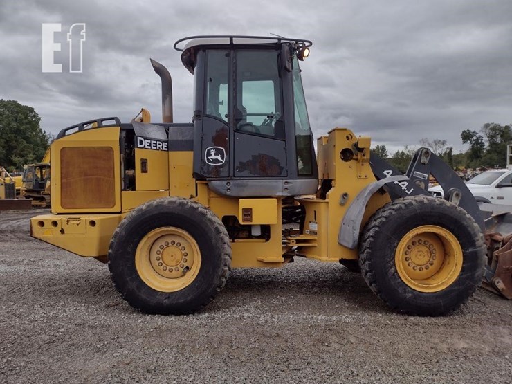 2006-deere-444j-image-27