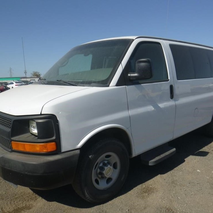 2013 CHEVROLET EXPRESS 3500