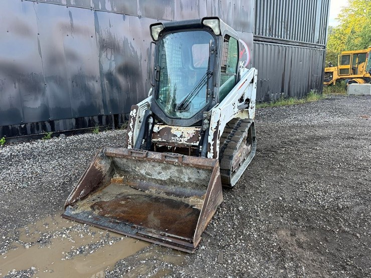 2015-bobcat-t450-image-8