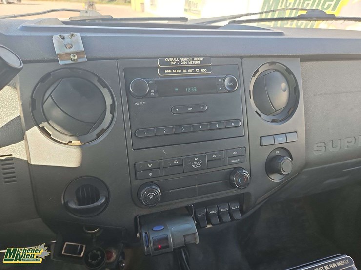 2011-ford-f550-image-19