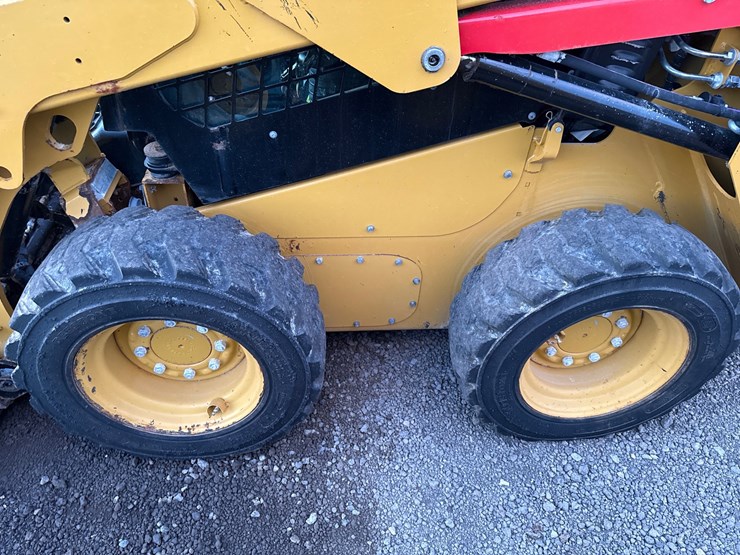 caterpillar-236d3-image-10