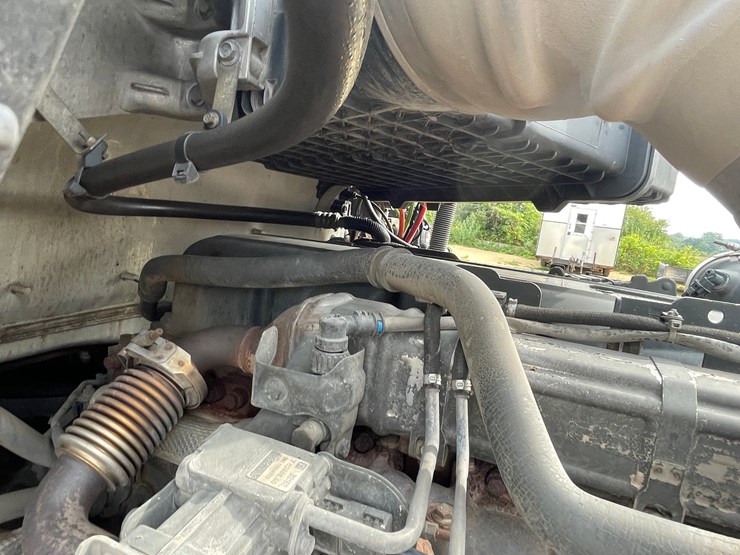 2017-kenworth-t680-image-81