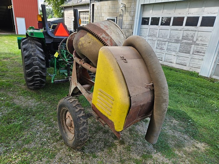 #8737-•-timken-bearing-equipment-towable-concrete-mixer-image-4