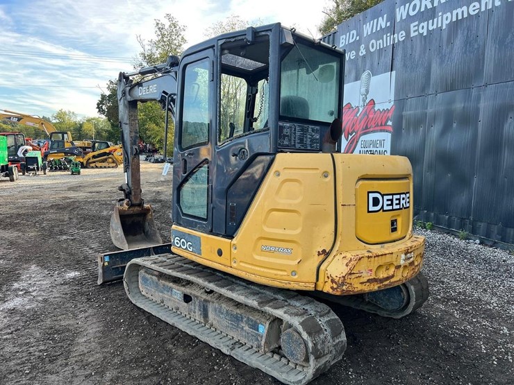 2017-deere-60g-image-4
