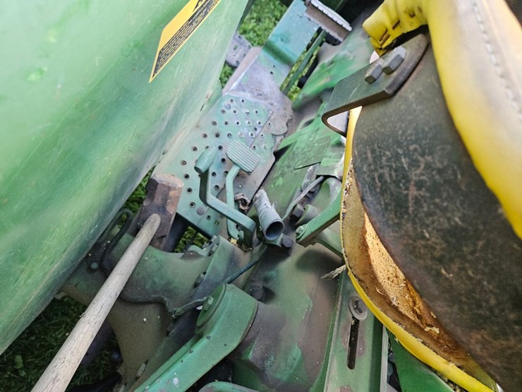 john-deere-2440-image-20