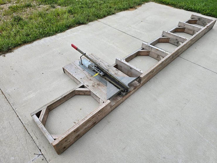#9758-•-16"-soffit-shears-quad-w/-table-image-2