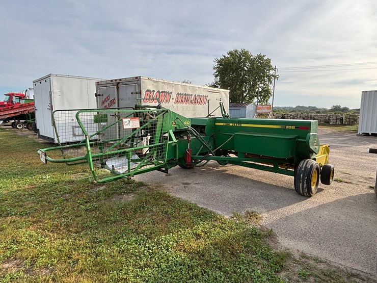 john-deere-338-image-6