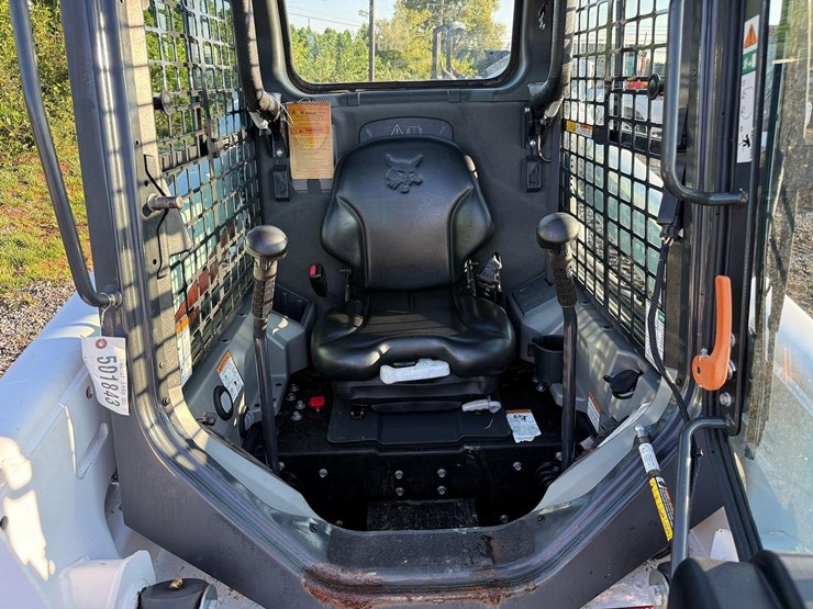 2018-bobcat-s550-image-16