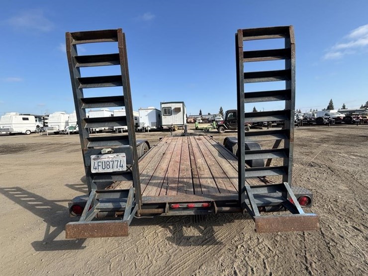 2005-zieman-1165-t/a-equipment-trailer-image-8