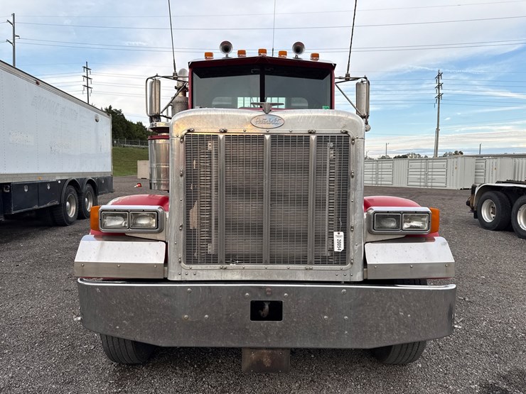 1997-peterbilt-357-image-2