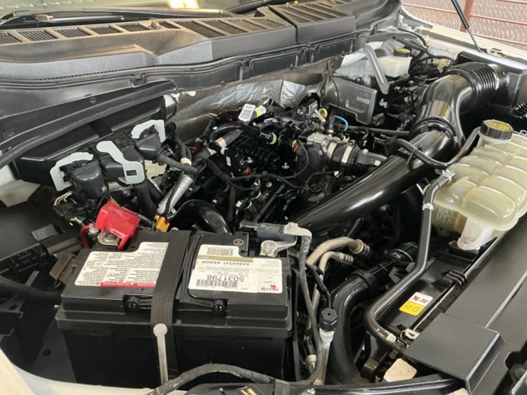 2023-ford-f150-image-12