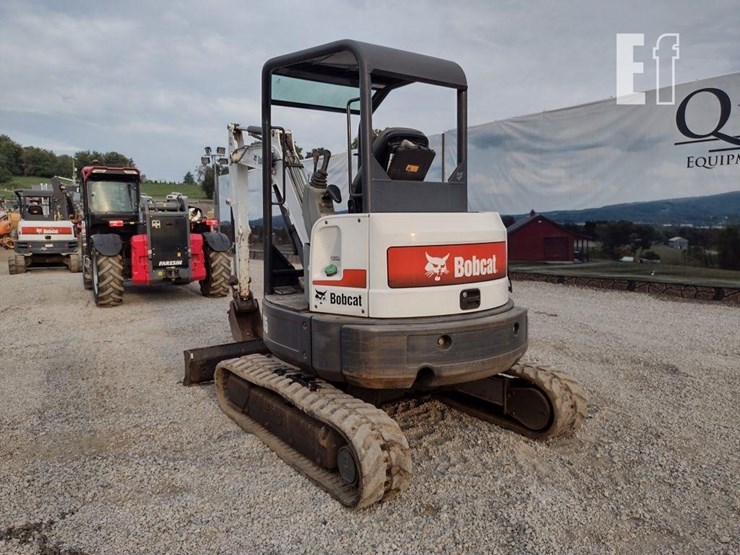 2010-bobcat-e35-image-34