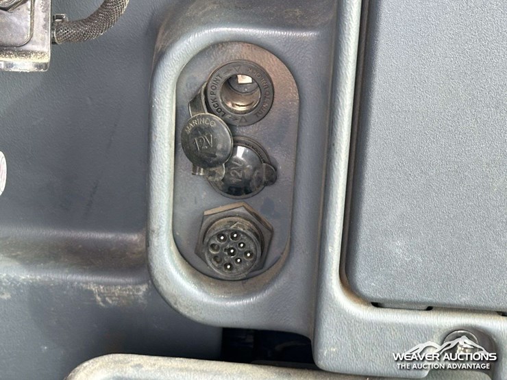 john-deere-872-image-30