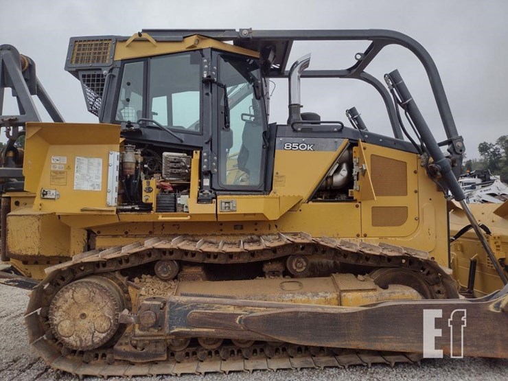 2016-deere-850k-image-31