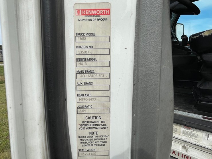 2017-kenworth-t680-image-95