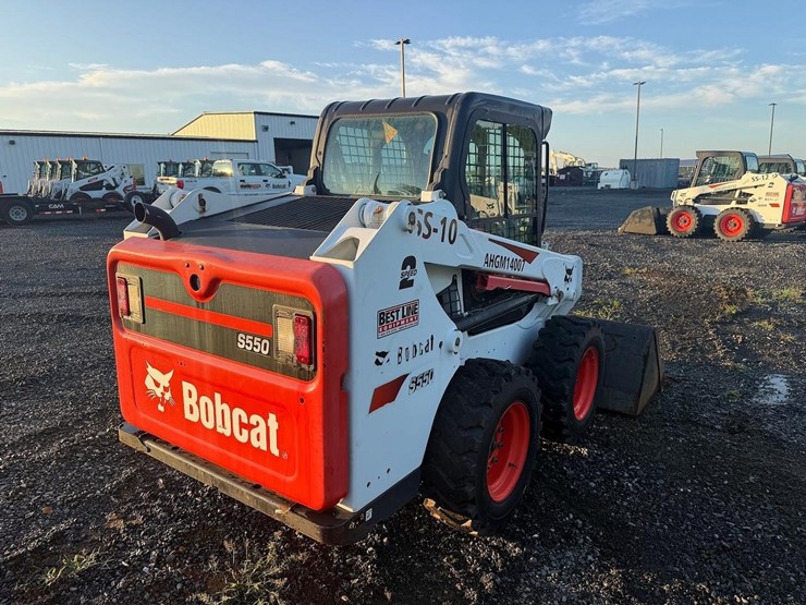 2017-bobcat-s550-image-4
