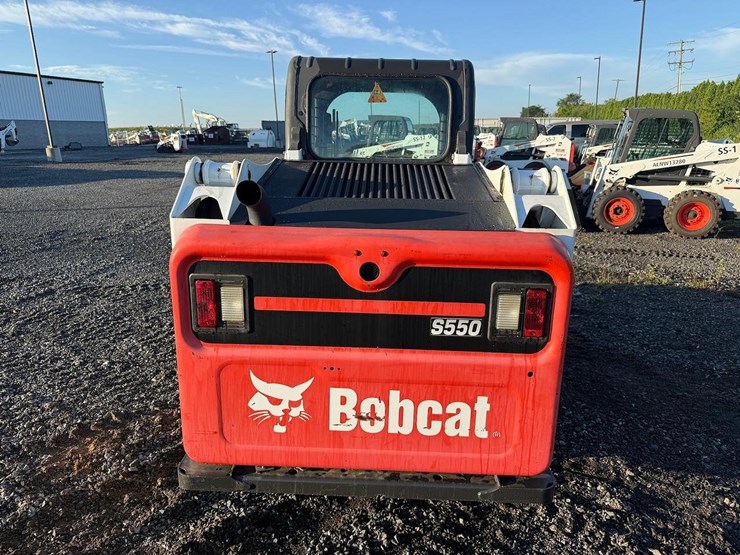 2017-bobcat-s550-image-4