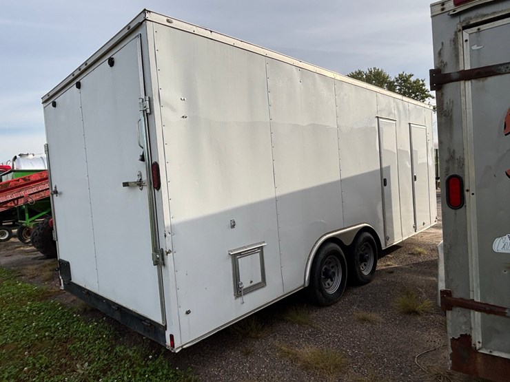#1321-•-2021-diamond-cargo-enclosed-trailer-with-spray-foam-business-equipment-(no-title)-image-5