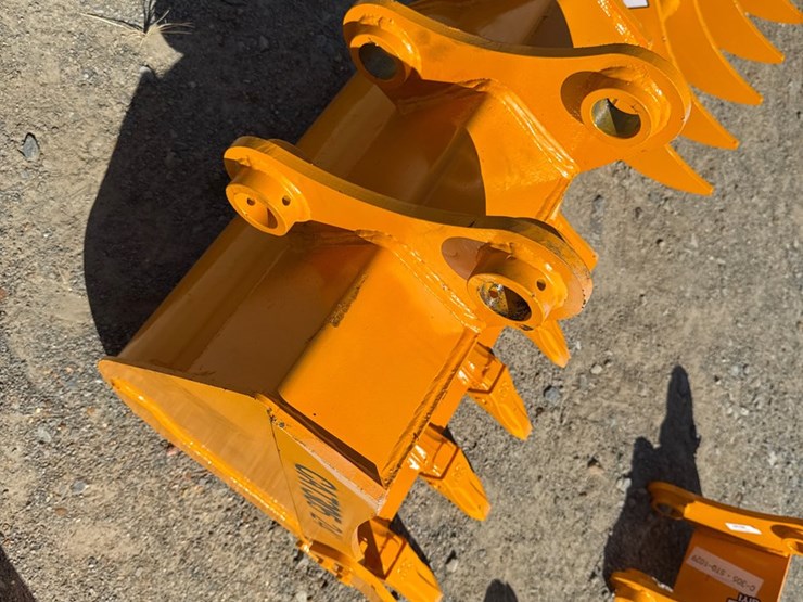 #54-•-giyi-gybk-cat305-excavator-bucket-inv#55146-image-3