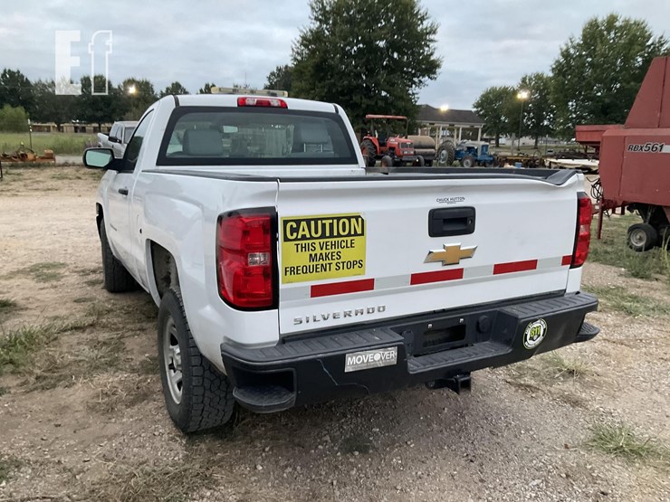 2018-chevrolet-silverado-1500-image-3