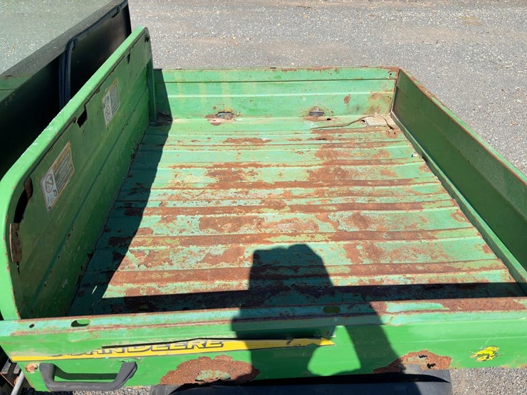 john-deere-gator-image-13