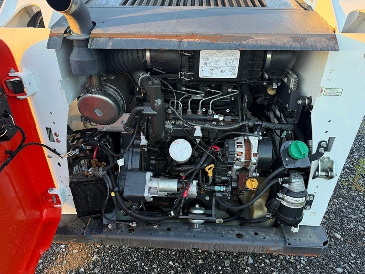 2018-bobcat-s550-image-14