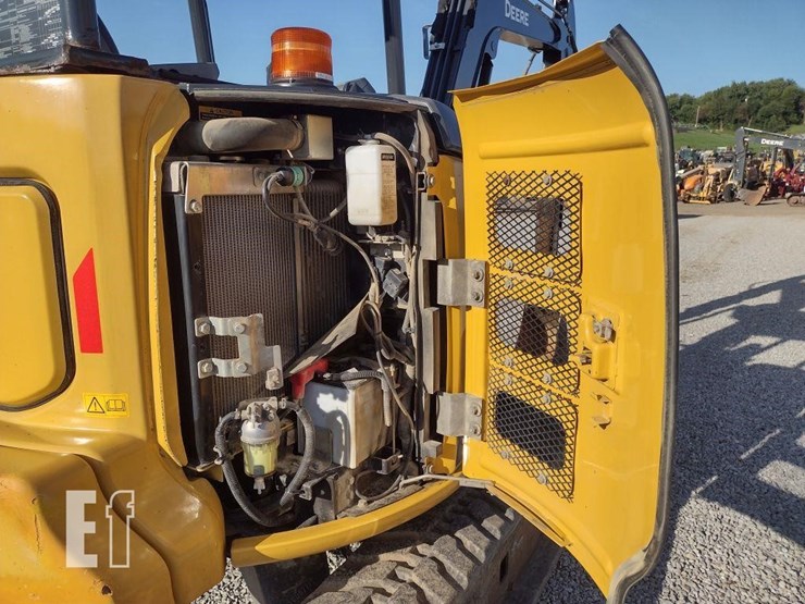 2021-deere-35g-image-32
