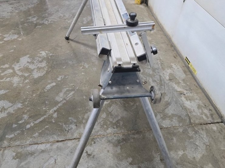 #9716-•-bosch-tracrac-t3b-stand-image-2