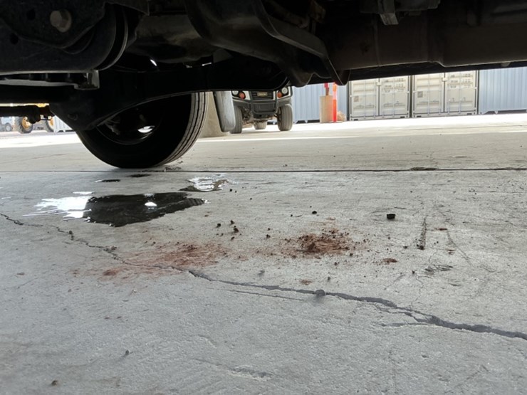 2013-ford-f550-image-25
