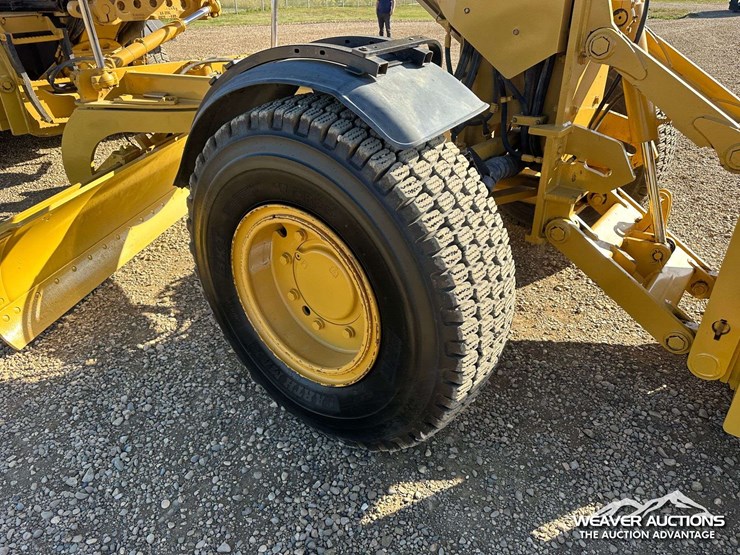 caterpillar-140m-image-28
