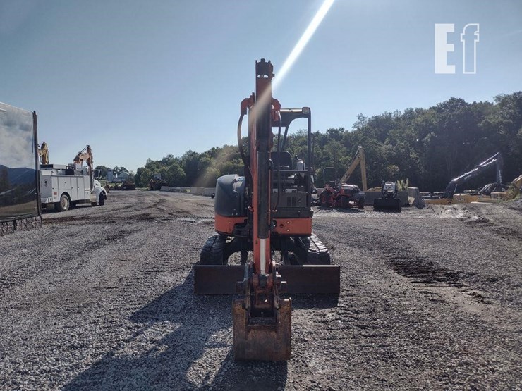 2011-hitachi-zx35u-3-image-2