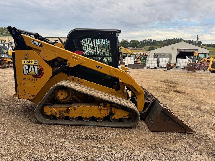 2021-caterpillar-299d3-image-7