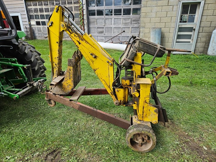 #8742-•-davis-3pt/skid-steer-backhoe-image-3