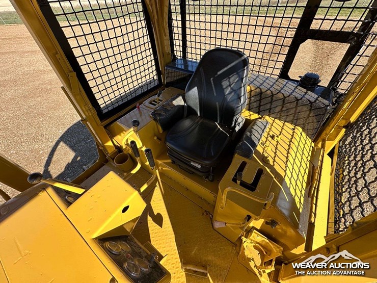 caterpillar-d6d-image-6