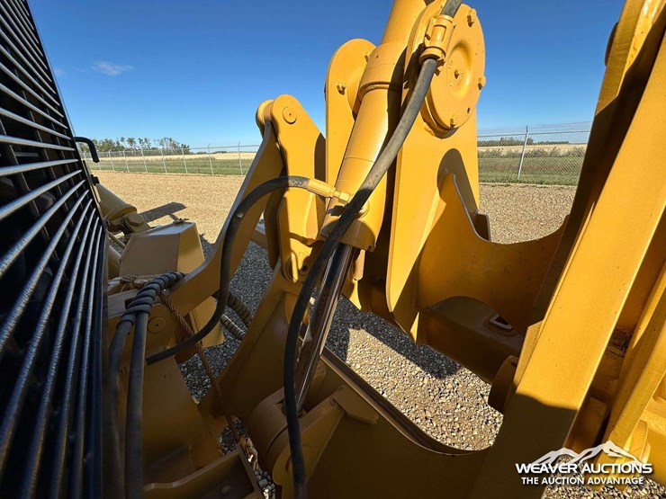 caterpillar-140m-image-51