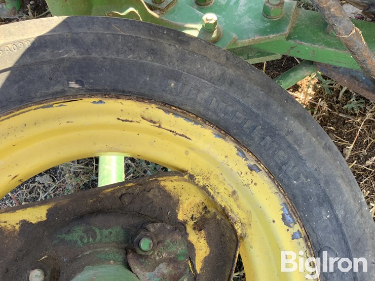 john-deere-3-pt-rotating-plow-image-14