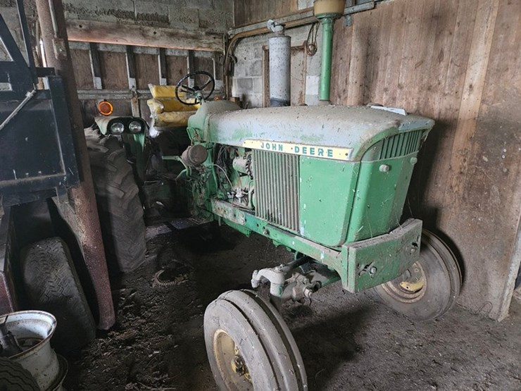 john-deere-3010-image-6