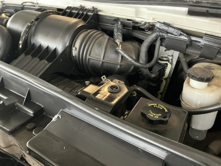 2009-ford-cargo-image-14