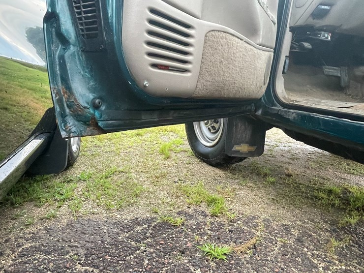 1996-chevrolet-3500-image-23