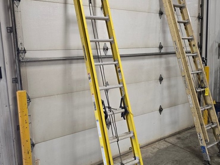 #9741-•-louisville-20'-extension-ladder-image-3